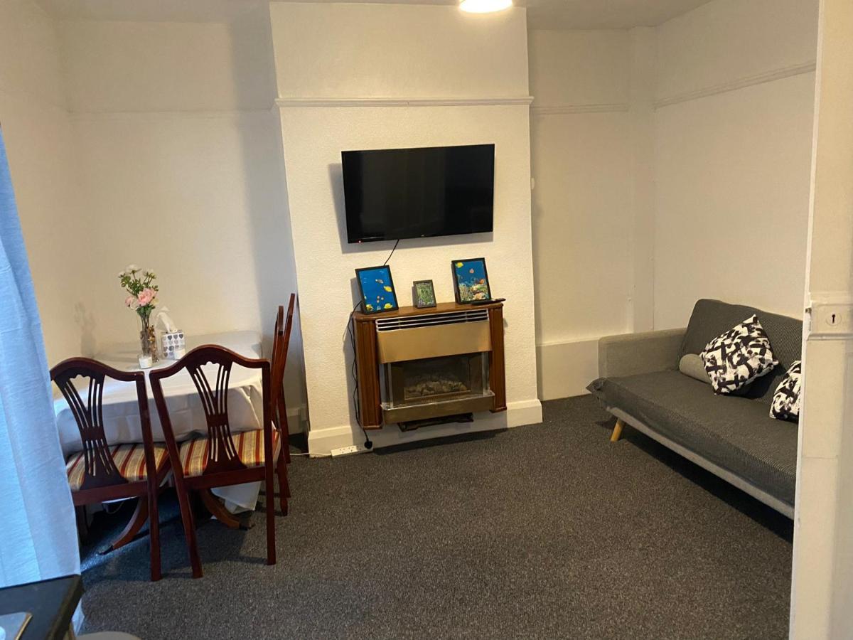 Room 2 Peaceful Stay Near Derby City Centre Экстерьер фото