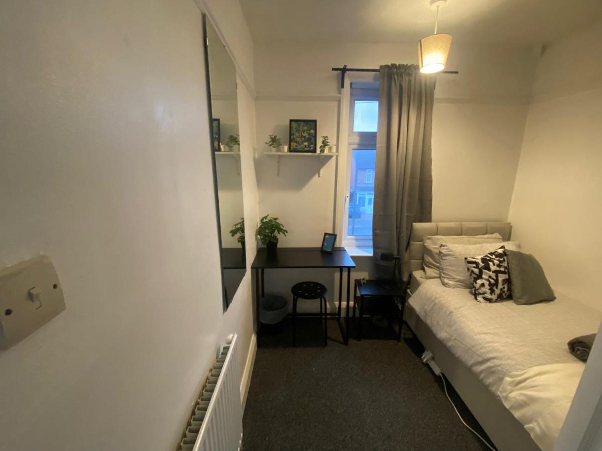 Room 2 Peaceful Stay Near Derby City Centre Экстерьер фото